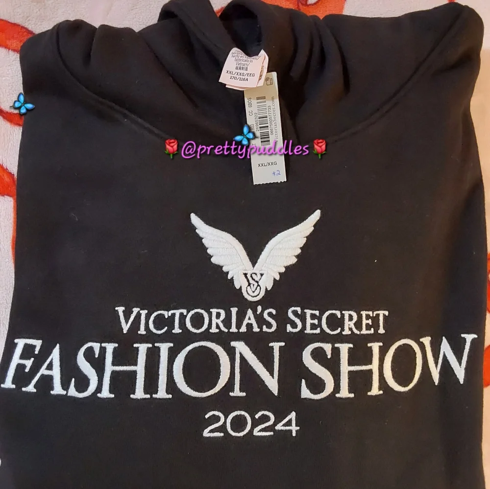 🪽 XXL Victoria's Secret Fashion Show '24 Embroidered Classic Hoodie #2 🪽 - Picture 7 of 14